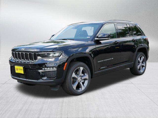new 2025 Jeep Grand Cherokee car, priced at $44,999