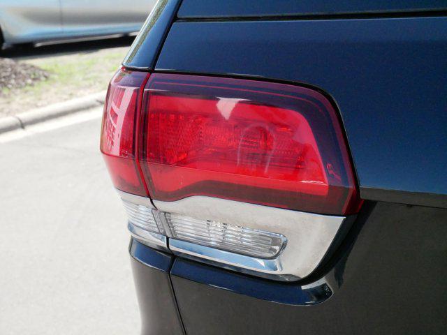 used 2021 Jeep Grand Cherokee car, priced at $29,588