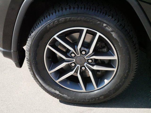 used 2021 Jeep Grand Cherokee car, priced at $29,588