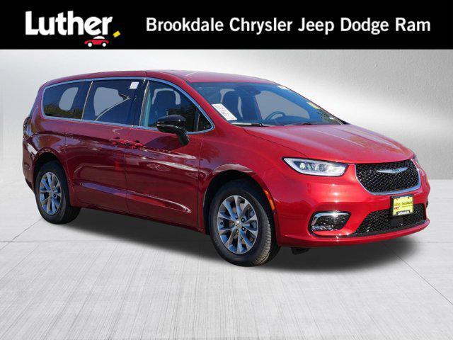 new 2025 Chrysler Pacifica car, priced at $48,612