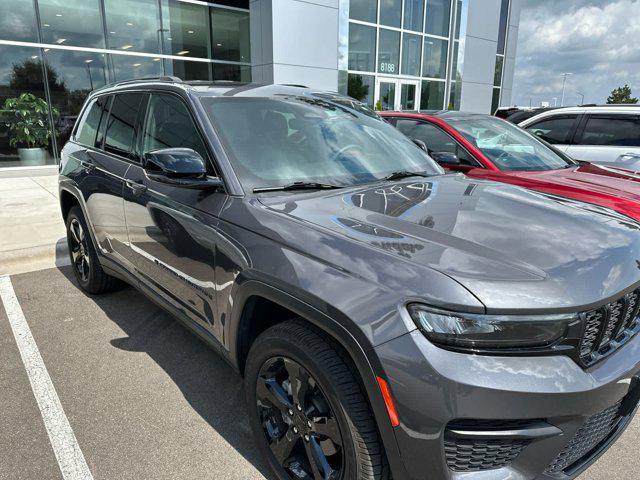 used 2023 Jeep Grand Cherokee car, priced at $29,770