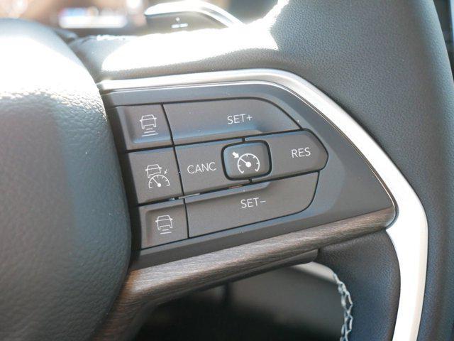 new 2025 Jeep Grand Cherokee car, priced at $47,351