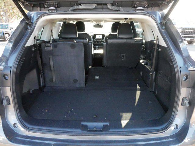 used 2023 Toyota Highlander Hybrid car, priced at $38,888