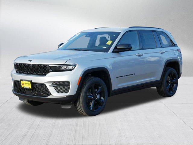 new 2025 Jeep Grand Cherokee car, priced at $40,499