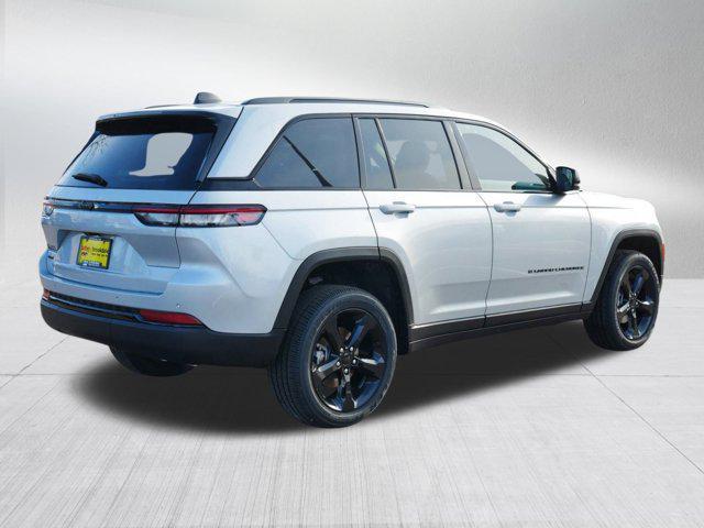 new 2025 Jeep Grand Cherokee car, priced at $40,499