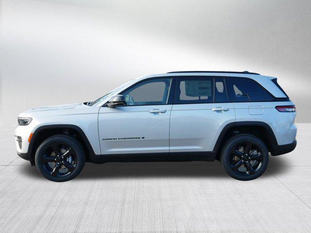 new 2025 Jeep Grand Cherokee car, priced at $40,499