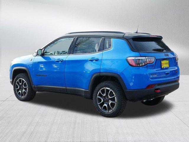 new 2025 Jeep Compass car, priced at $29,999