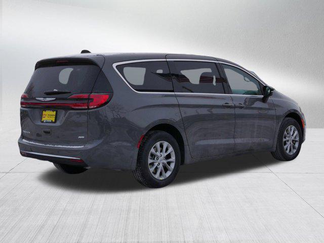 new 2025 Chrysler Pacifica car, priced at $41,999