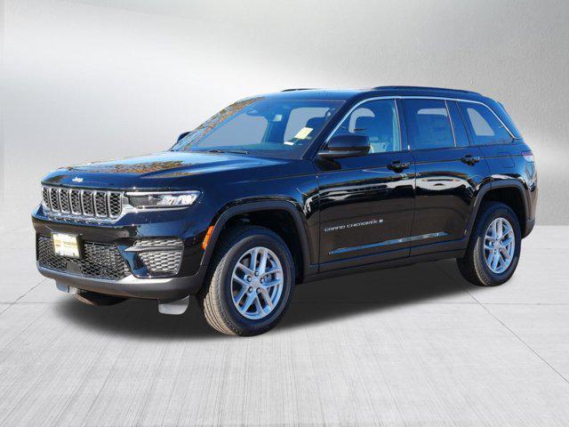 new 2025 Jeep Grand Cherokee car, priced at $37,999