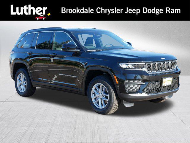 new 2025 Jeep Grand Cherokee car, priced at $40,999