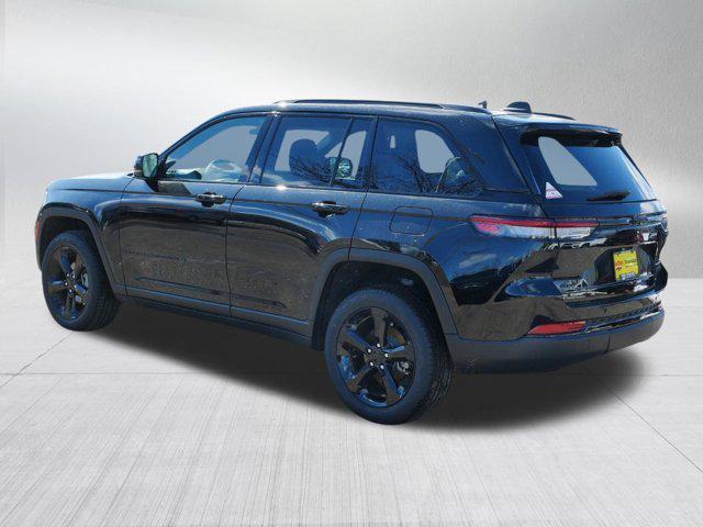 new 2025 Jeep Grand Cherokee car, priced at $47,999