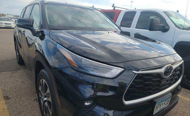 used 2022 Toyota Highlander car, priced at $35,898