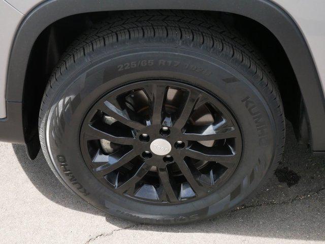 used 2021 Jeep Cherokee car, priced at $25,388