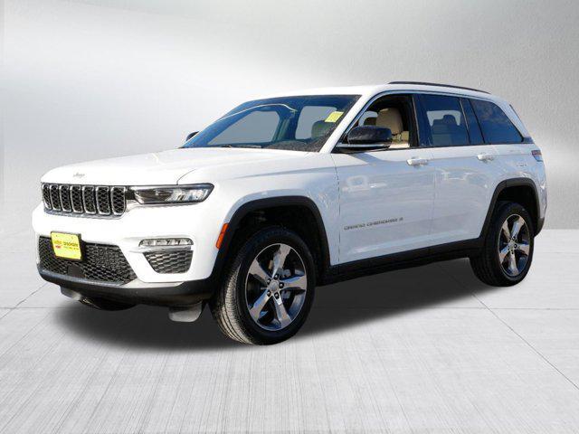 new 2025 Jeep Grand Cherokee car, priced at $44,999