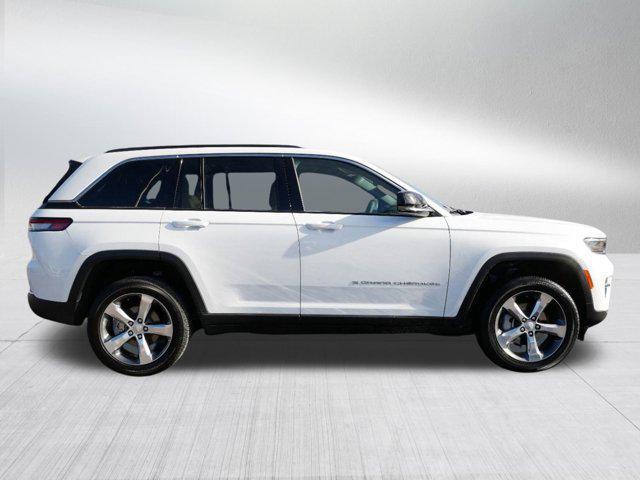 new 2025 Jeep Grand Cherokee car, priced at $44,999