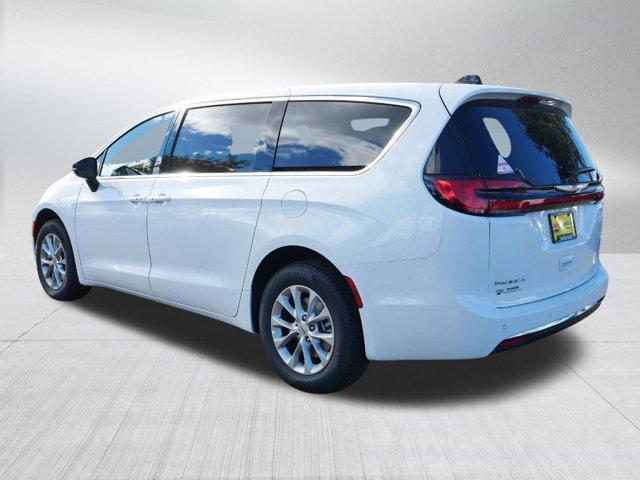 new 2025 Chrysler Pacifica car, priced at $43,194