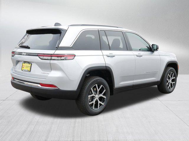 new 2025 Jeep Grand Cherokee car, priced at $45,304