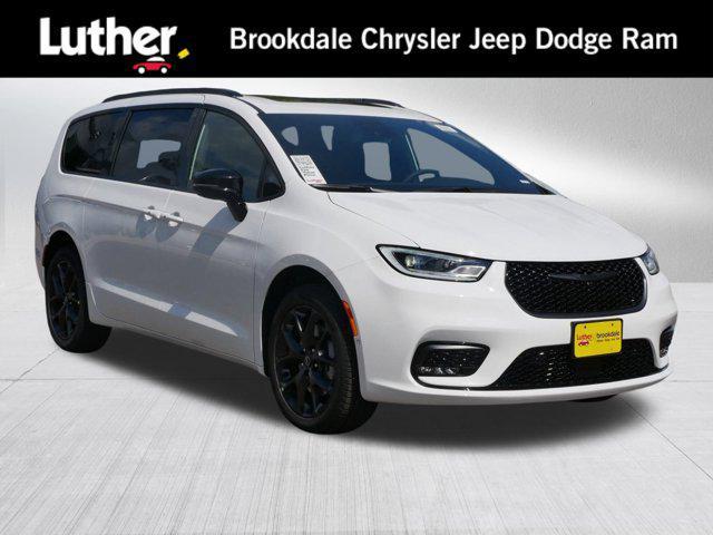 new 2026 Chrysler Pacifica car, priced at $51,999