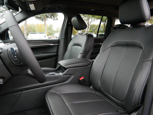 new 2025 Jeep Grand Cherokee car, priced at $52,120