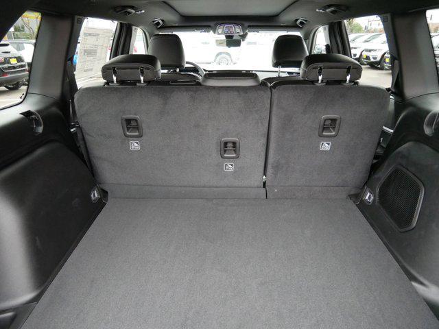 new 2025 Jeep Grand Cherokee car, priced at $52,120