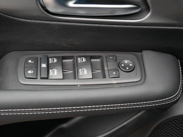 new 2025 Chrysler Pacifica car, priced at $44,999