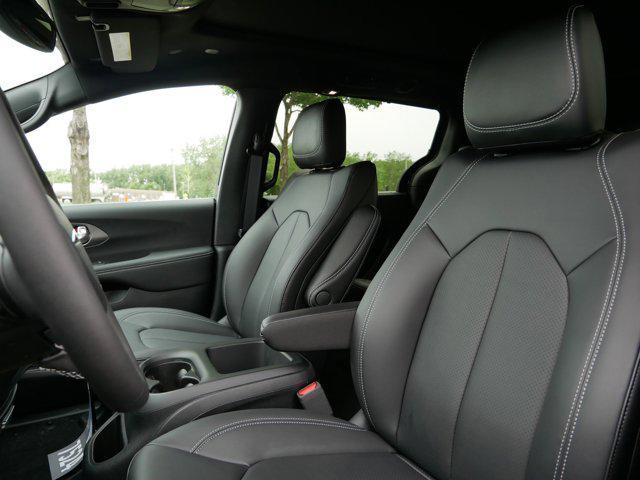 new 2025 Chrysler Pacifica car, priced at $44,999