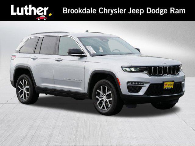 new 2025 Jeep Grand Cherokee car, priced at $40,999