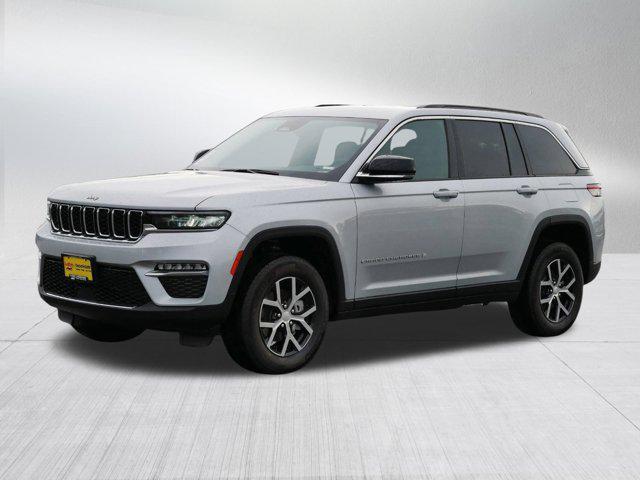 new 2025 Jeep Grand Cherokee car, priced at $40,999