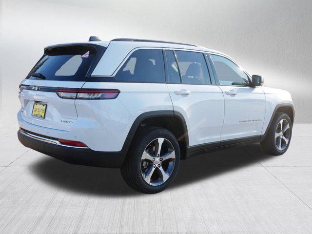 new 2025 Jeep Grand Cherokee car, priced at $49,342