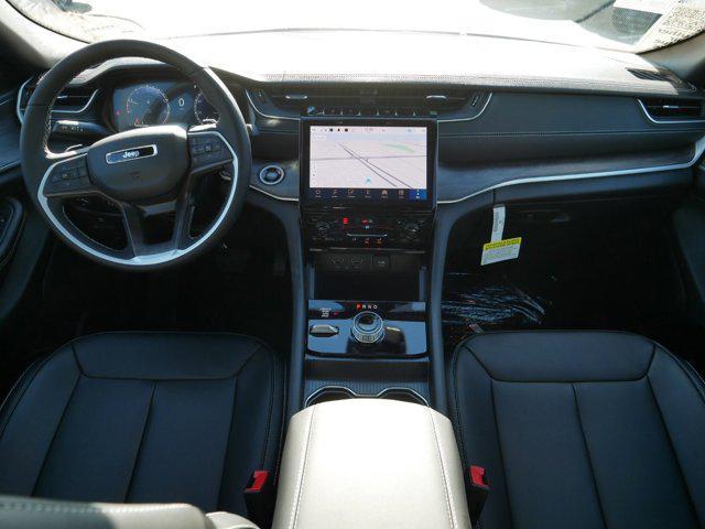 new 2025 Jeep Grand Cherokee car, priced at $49,342