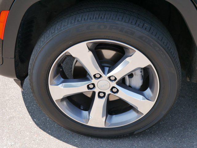 used 2022 Jeep Grand Cherokee car, priced at $27,977