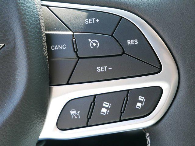 new 2025 Chrysler Pacifica Hybrid car, priced at $37,261