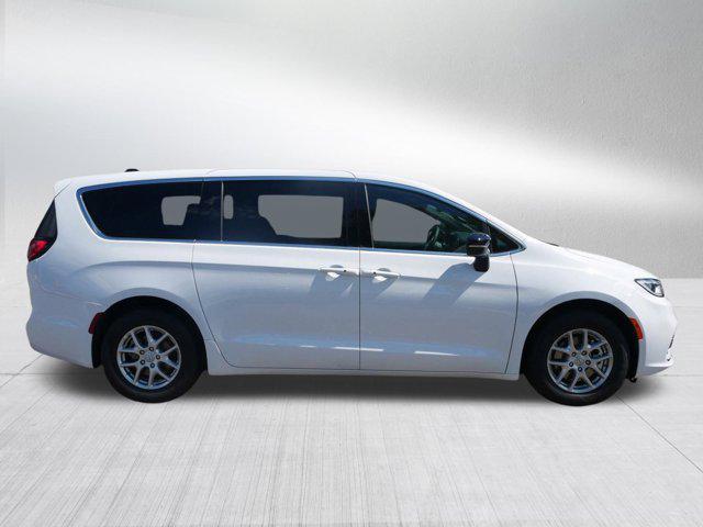 new 2026 Chrysler Pacifica car, priced at $38,966