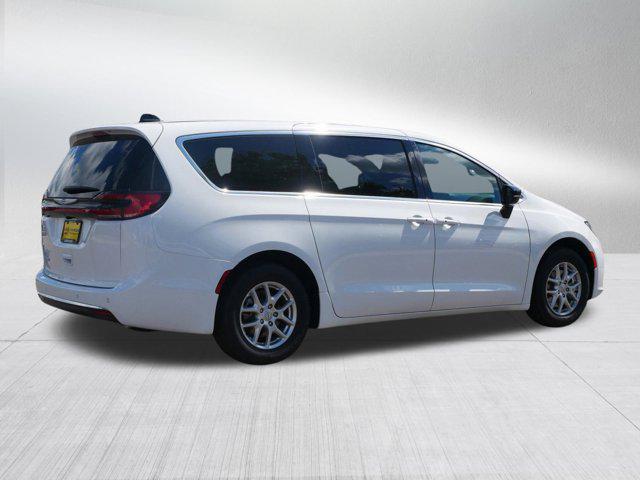 new 2026 Chrysler Pacifica car, priced at $38,966