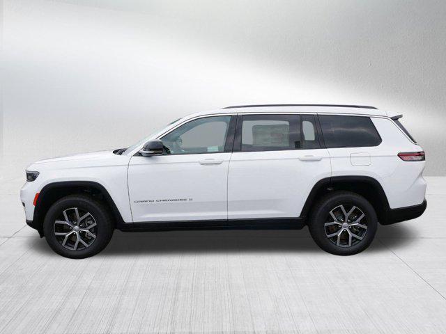 new 2025 Jeep Grand Cherokee L car, priced at $42,999