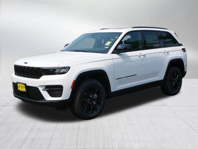 new 2024 Jeep Grand Cherokee car, priced at $41,328