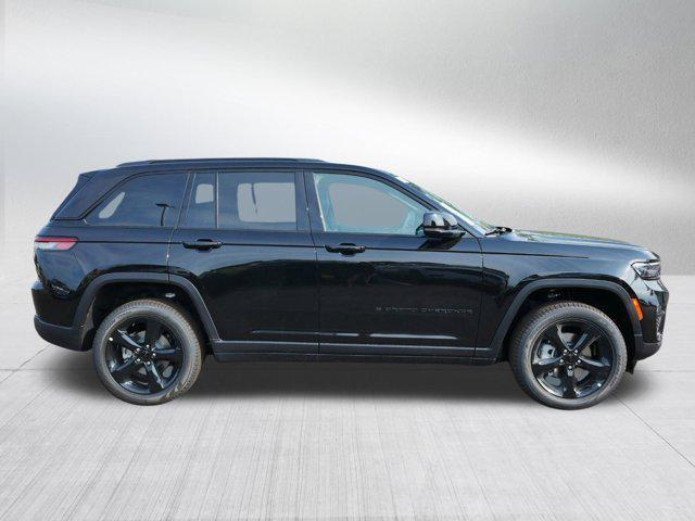 new 2025 Jeep Grand Cherokee car, priced at $45,499