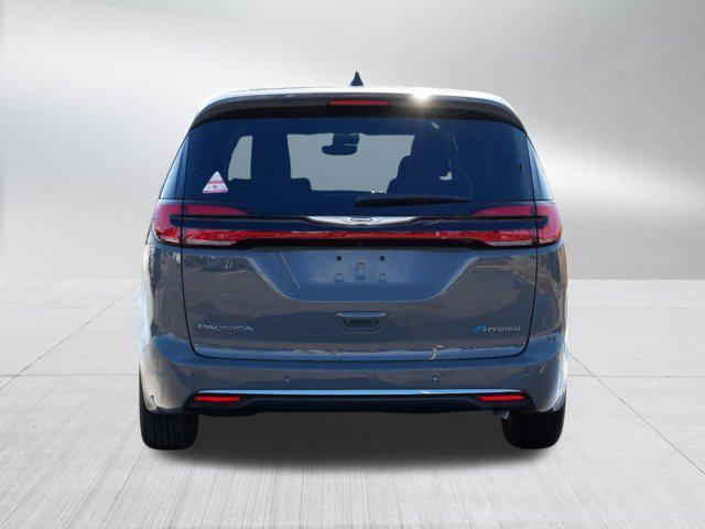 new 2025 Chrysler Pacifica Hybrid car, priced at $41,999