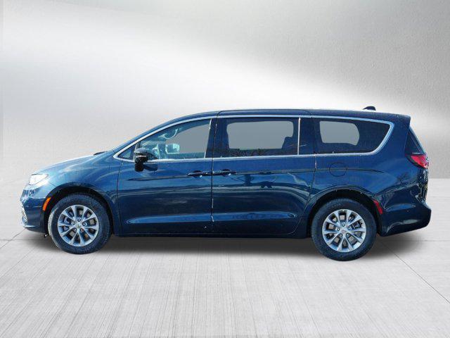 new 2025 Chrysler Pacifica car, priced at $41,999