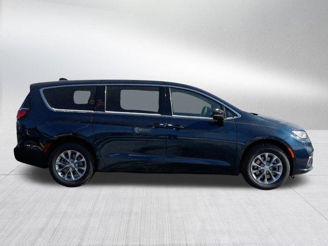 new 2025 Chrysler Pacifica car, priced at $41,999