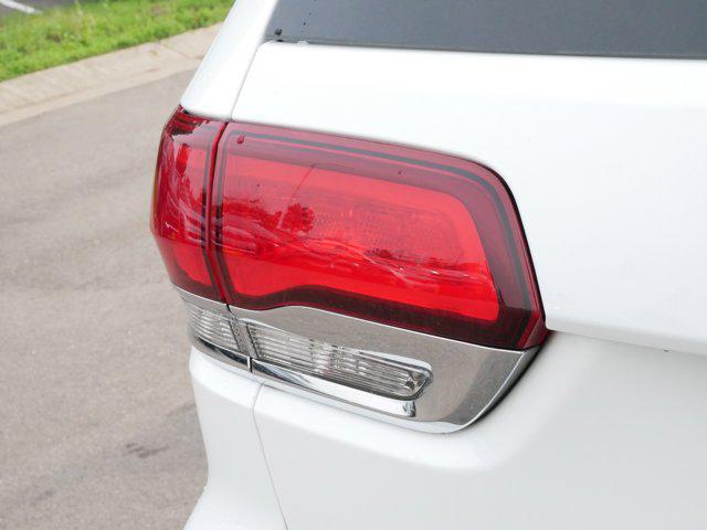 used 2022 Jeep Grand Cherokee car, priced at $31,208