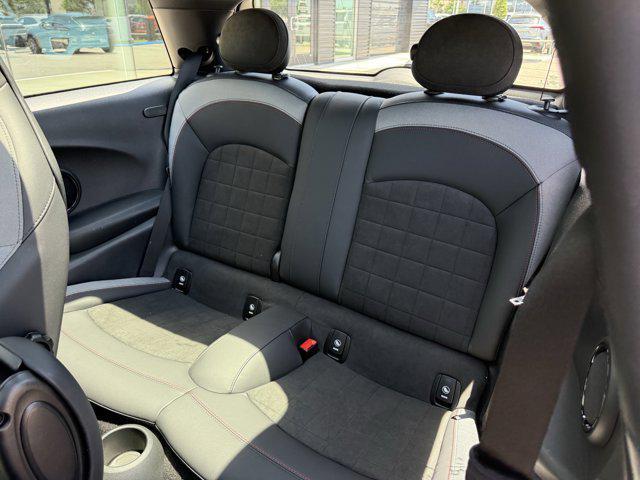 used 2024 MINI Hardtop car, priced at $32,998