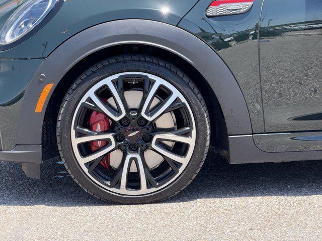 used 2024 MINI Hardtop car, priced at $32,998