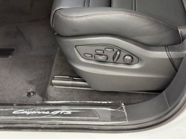 new 2025 Porsche Cayenne car, priced at $164,305