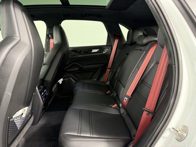 new 2025 Porsche Cayenne car, priced at $164,305