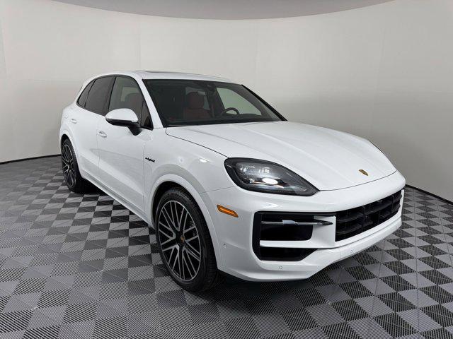 new 2025 Porsche Cayenne car, priced at $136,035