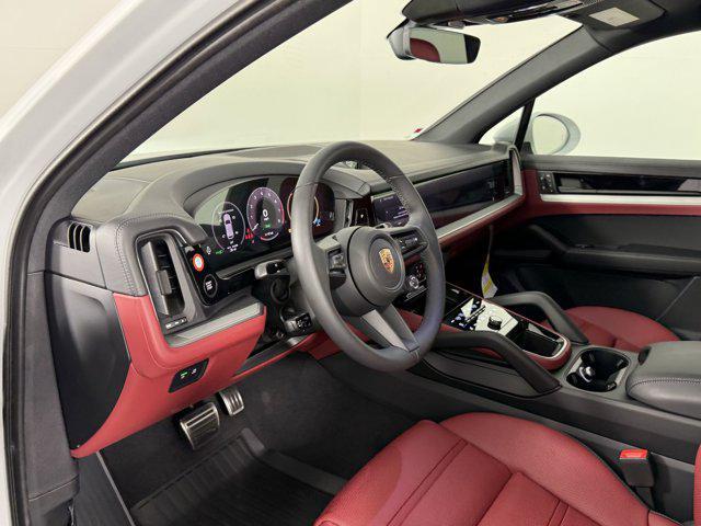new 2025 Porsche Cayenne car, priced at $136,035