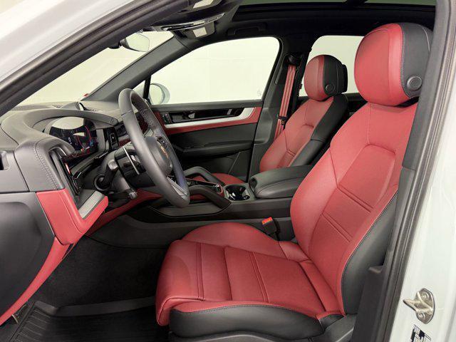 new 2025 Porsche Cayenne car, priced at $136,035