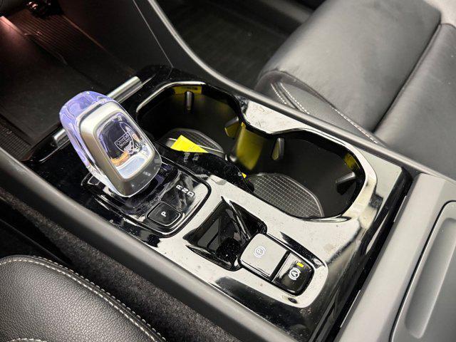 used 2020 Volvo XC40 car, priced at $23,298