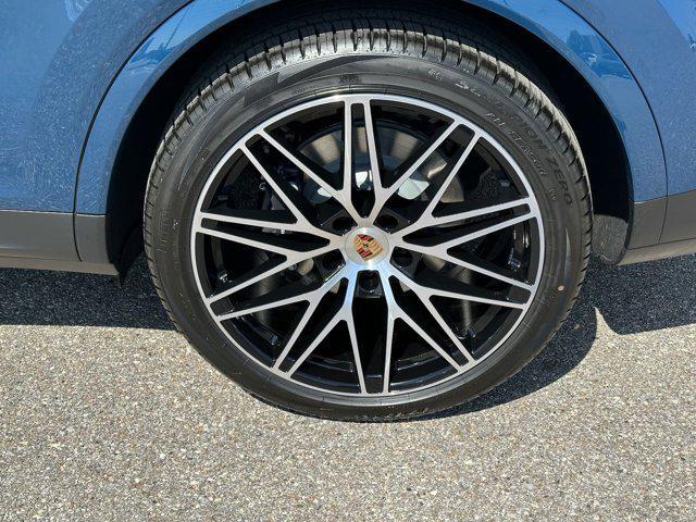 used 2025 Porsche Cayenne car, priced at $105,495